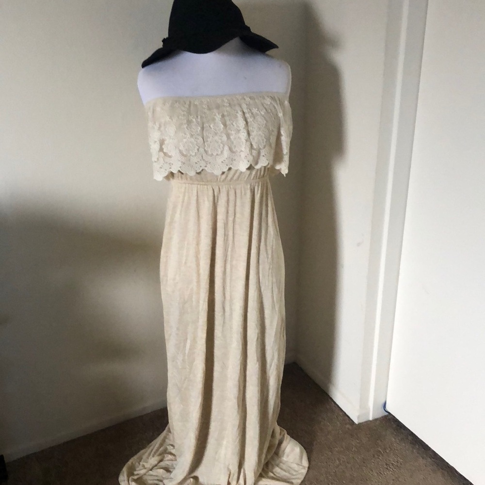 Cute strapless dress